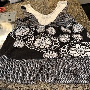 Just Ginger Black and White Floral Lace Blouse